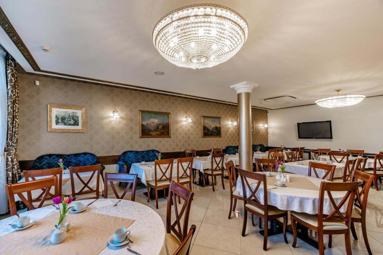 Spa Hotel Schlosspark Karlsbad Buitenkant foto