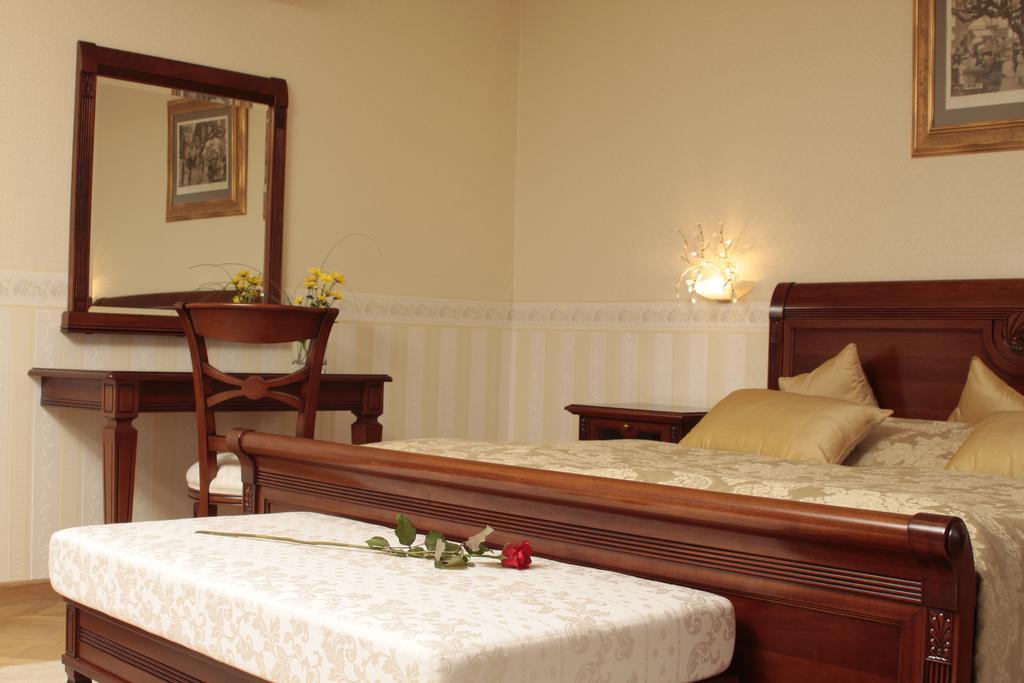 Spa Hotel Schlosspark Karlsbad Buitenkant foto