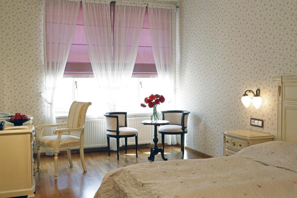 Spa Hotel Schlosspark Karlsbad Buitenkant foto