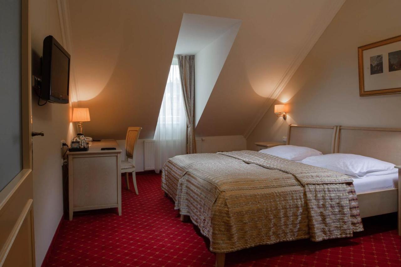 Spa Hotel Schlosspark Karlsbad Buitenkant foto